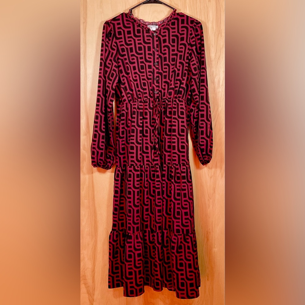 Ashley & Sage Long Sleeve Tiered Dress - EUC